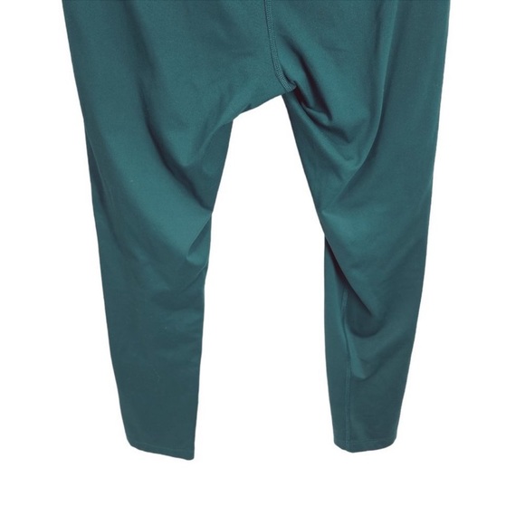 Girlfriend Collective Globe Green Compressive High-Rise Legging - Picture 6 of 9